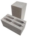 Блок керамзитный, пустотелый Размер: 390х190х188 Марка: М-75 Плотность: до 1800кг/м3 Заменяет 7 кирпичей